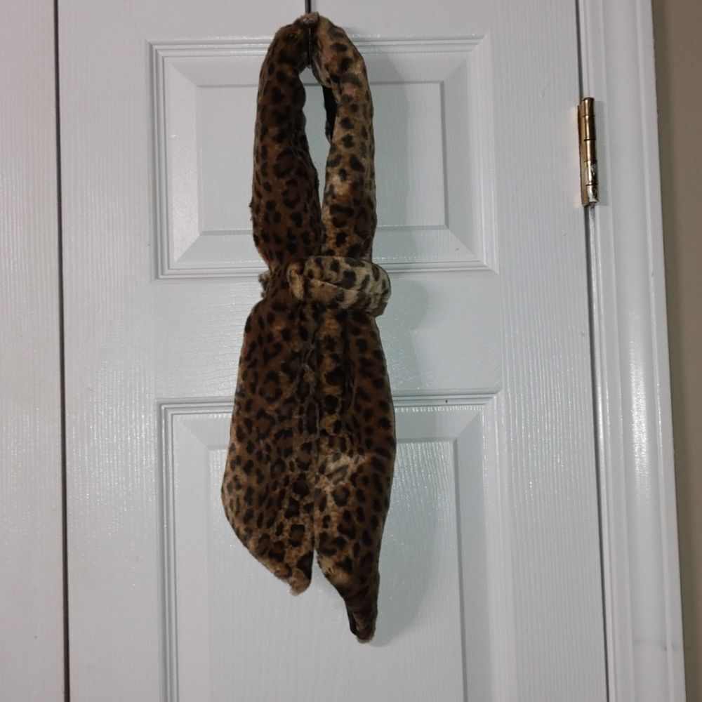 Wilsons Leather faux fur neck scarf wrap